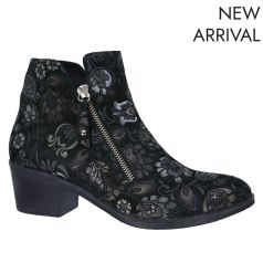 BLACK PRINT
