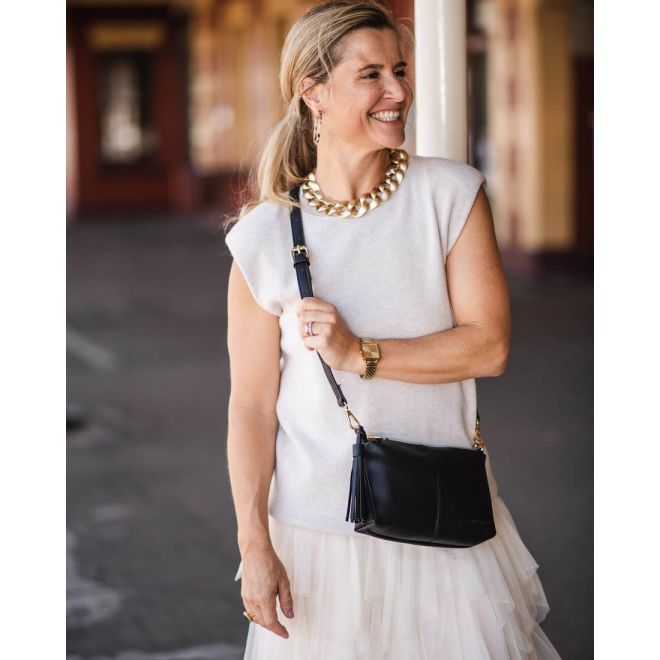 LOUENHIDE 16037 BABY DAISY BAG