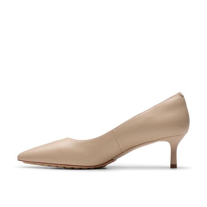 CLARKS ADELA COURT