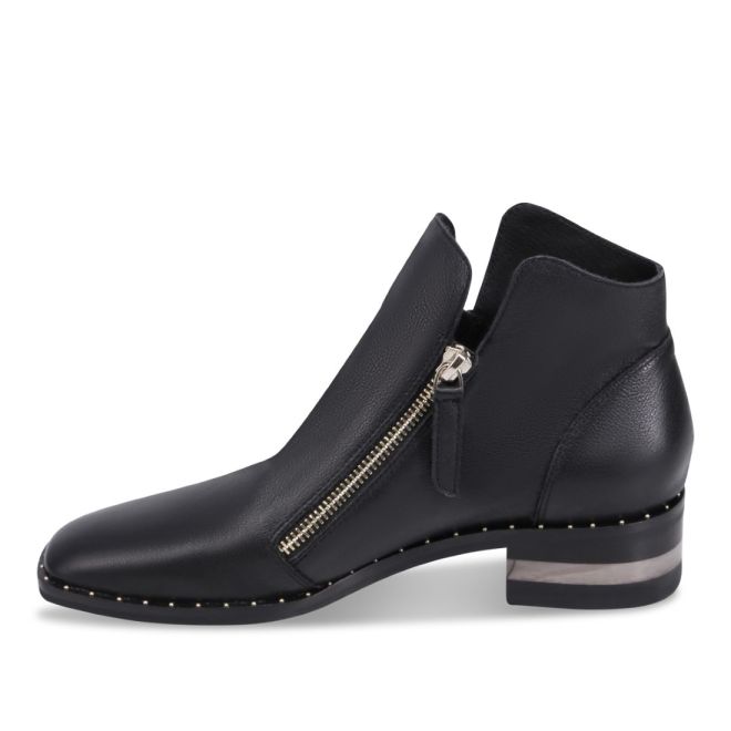 DJANGO & JULIETTE FLORISS