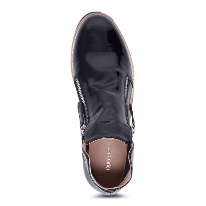 DJANGO & JULIETTE OHMY