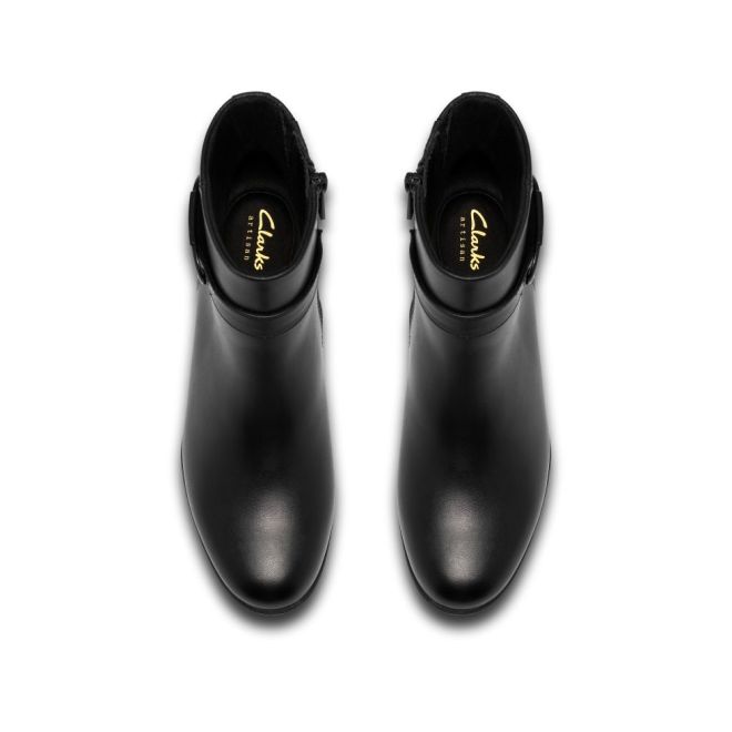 CLARKS SHAYA STYLE